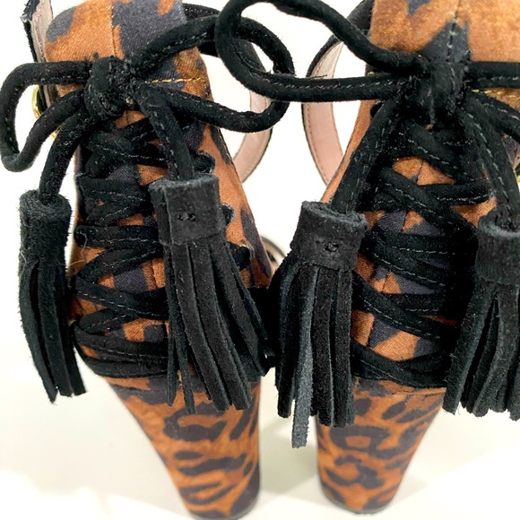 Betsey Johnson Leopard Print Cocktail Date Night Strappy Event Heels Sz 6.5 EUC - Picture 7 of 16